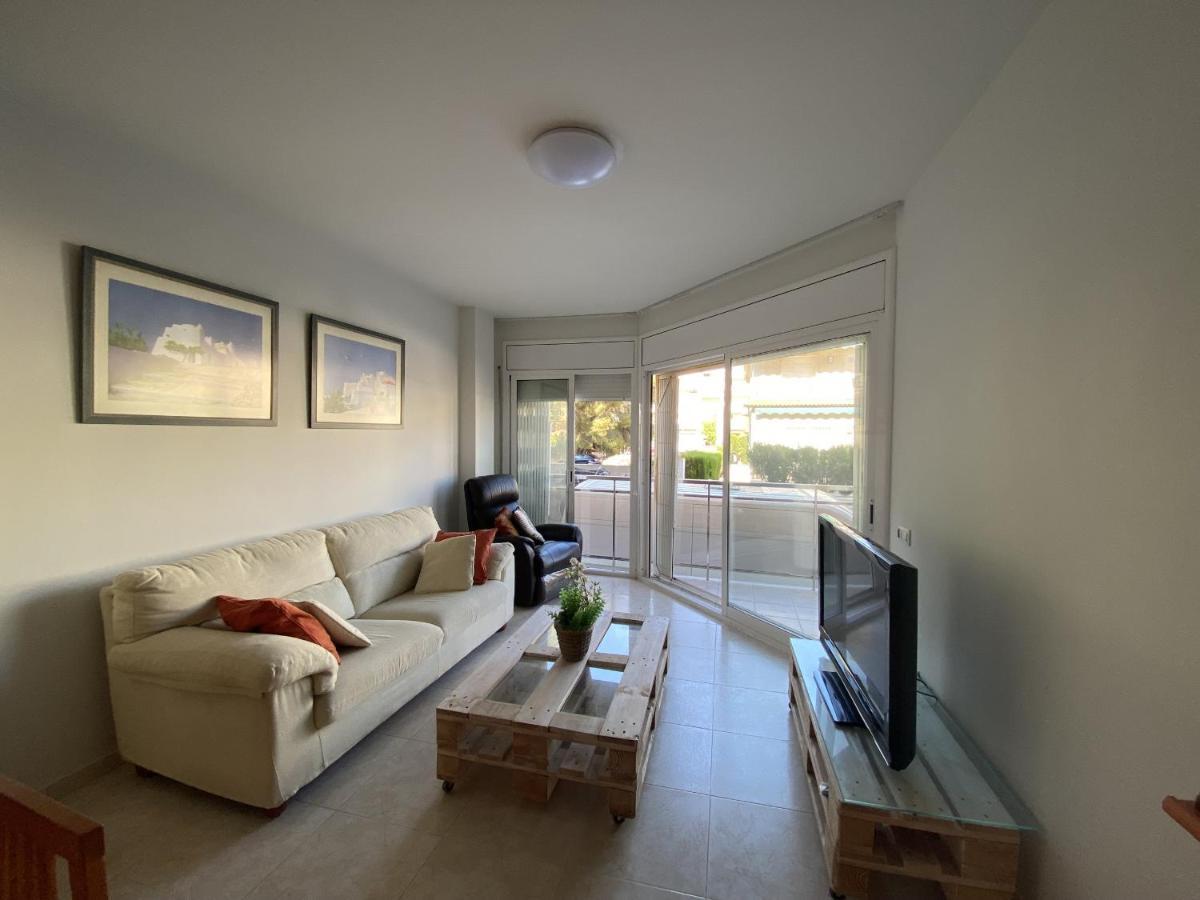R123 Apartamento En La Planta Baja Con Piscina Cerca De La Playa Calafell Luaran gambar