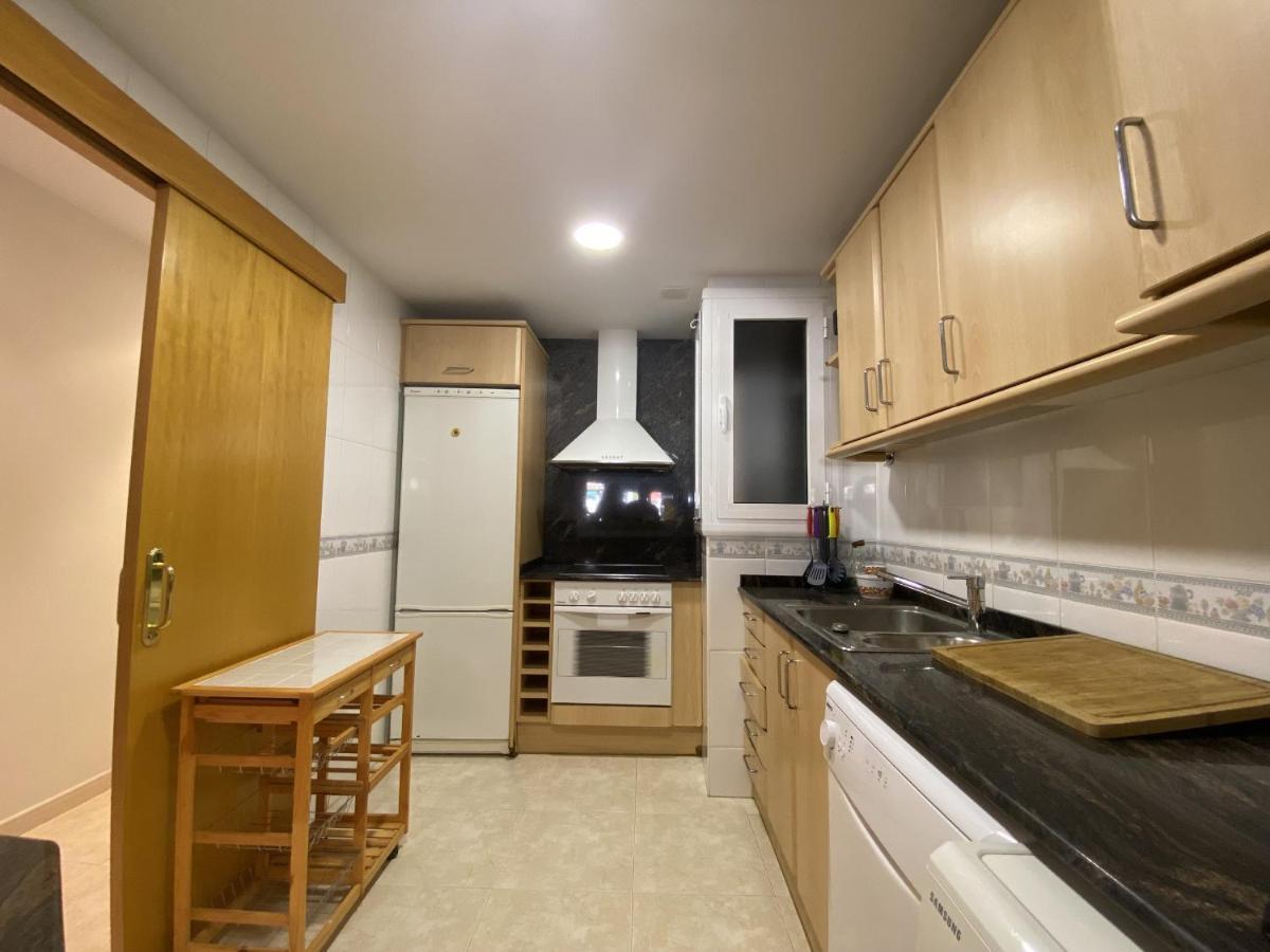 R123 Apartamento En La Planta Baja Con Piscina Cerca De La Playa Calafell Luaran gambar